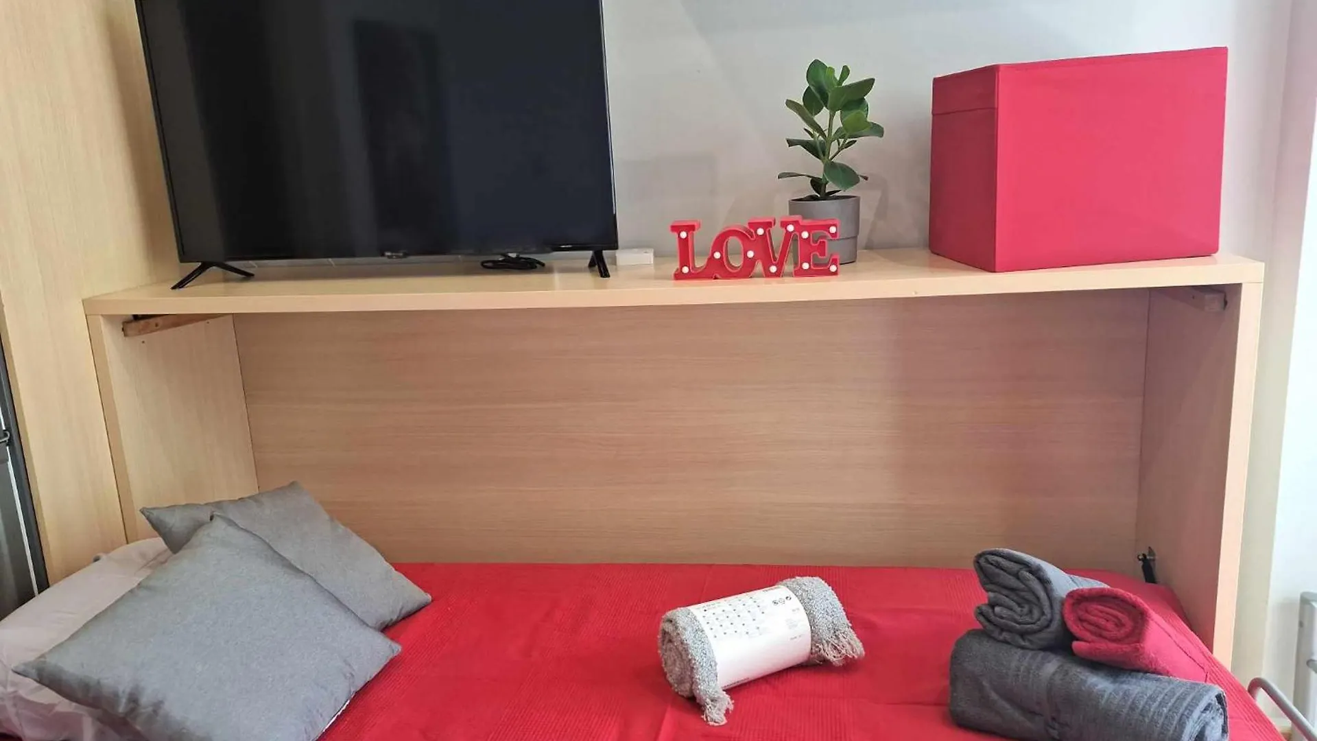 شقة Budha Apartments- Casa Unga - Suite 229 بينالماذينا