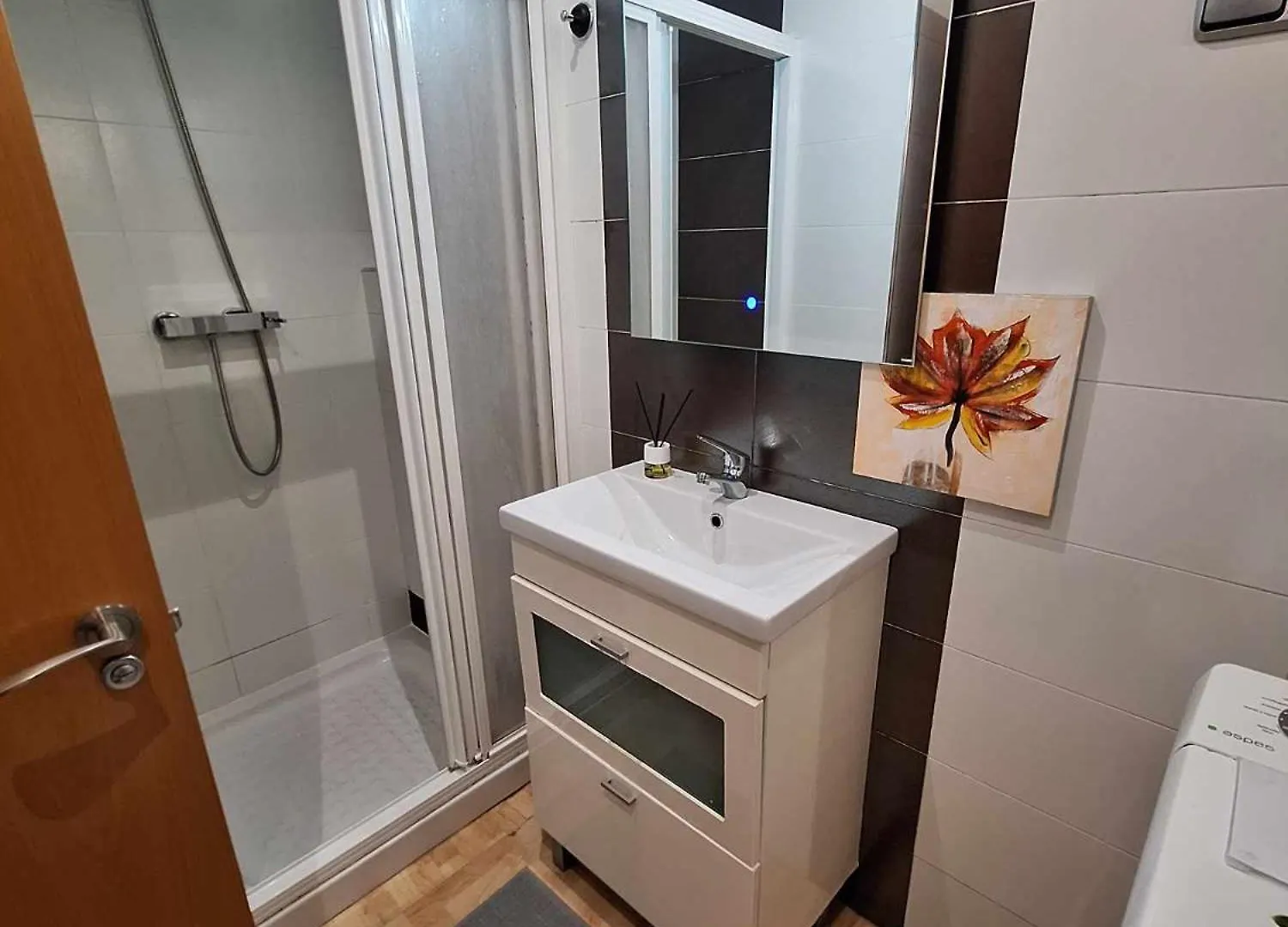 Budha Apartments- Casa Unga - Suite 229 بينالماذينا شقة