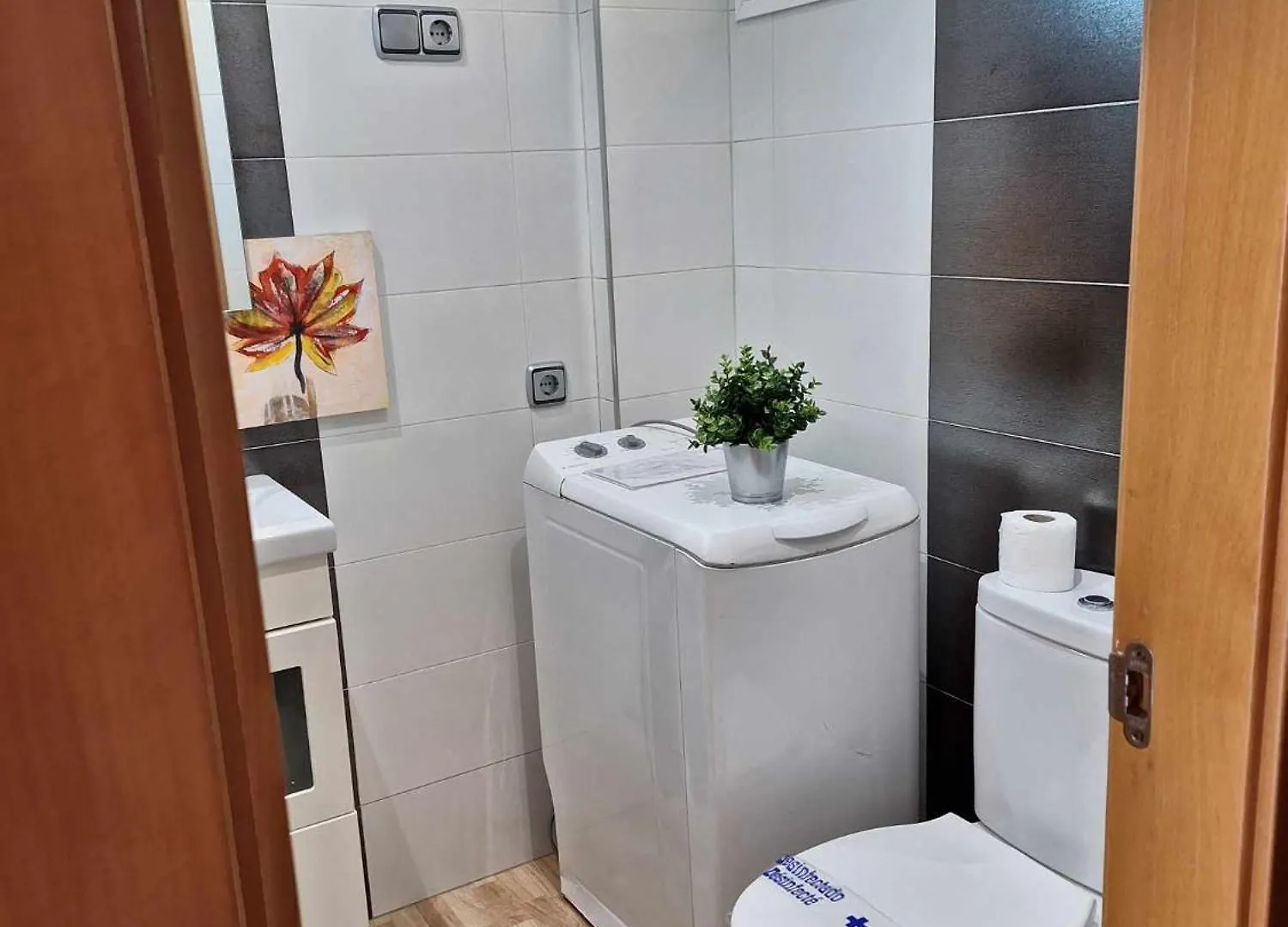 Budha Apartments- Casa Unga - Suite 229 بينالماذينا