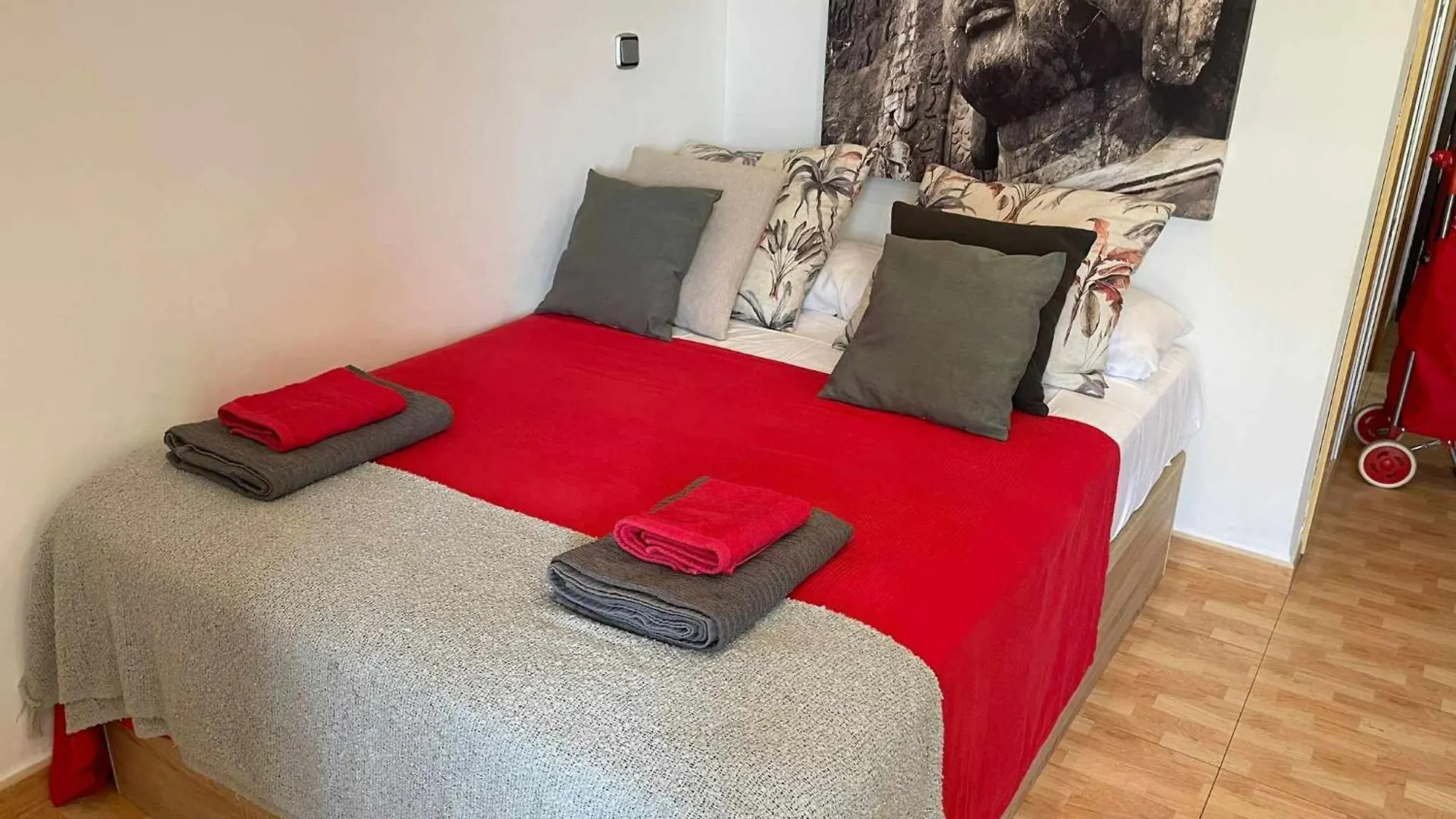 Budha Apartments- Casa Unga - Suite 229 بينالماذينا